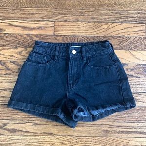 PacSun Black Mom Short